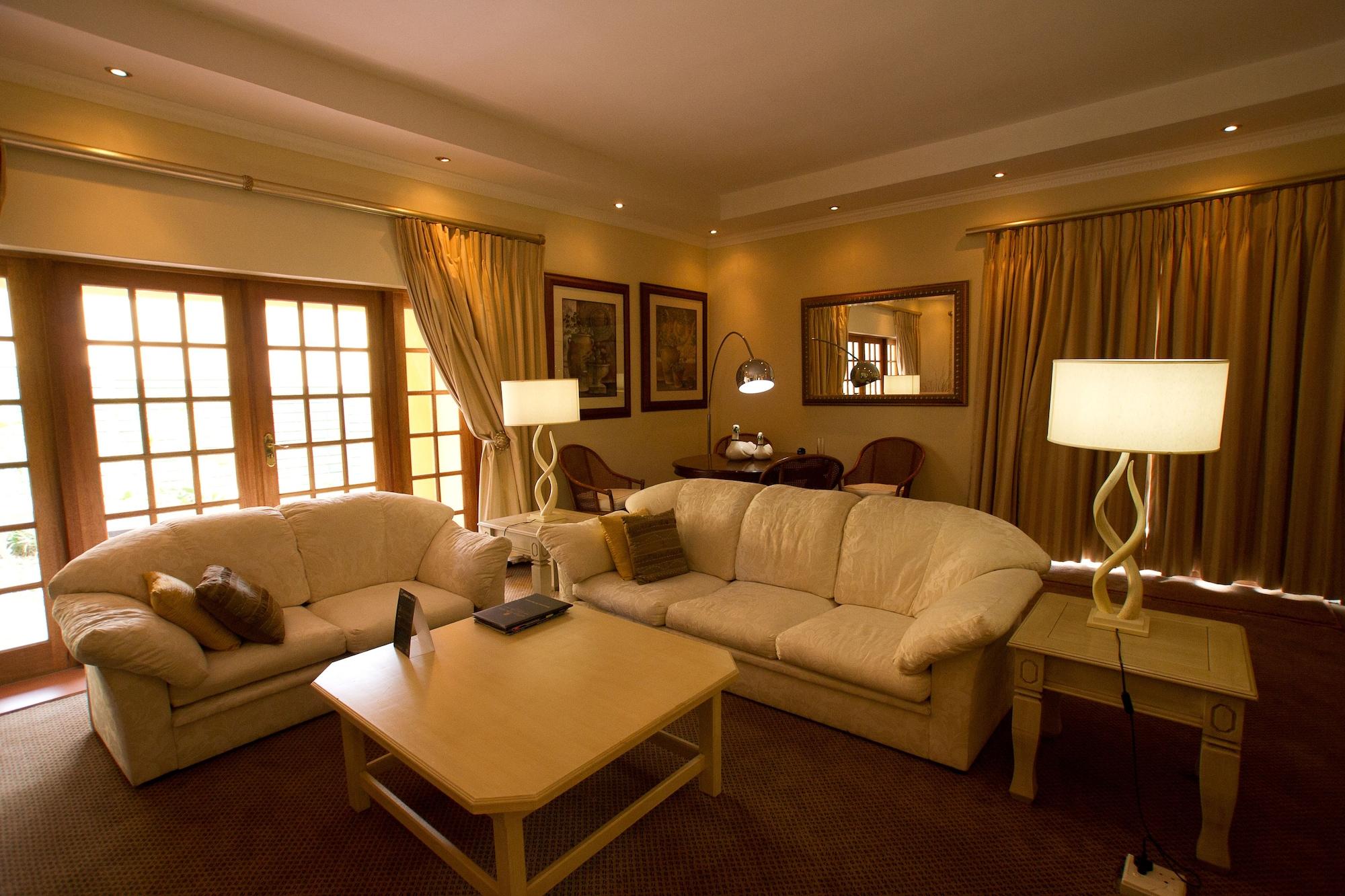 Little Tuscany Boutique Hotel Йоганнесбурґ Екстер'єр фото