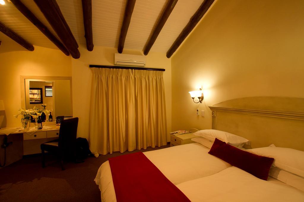 Little Tuscany Boutique Hotel Йоганнесбурґ Екстер'єр фото