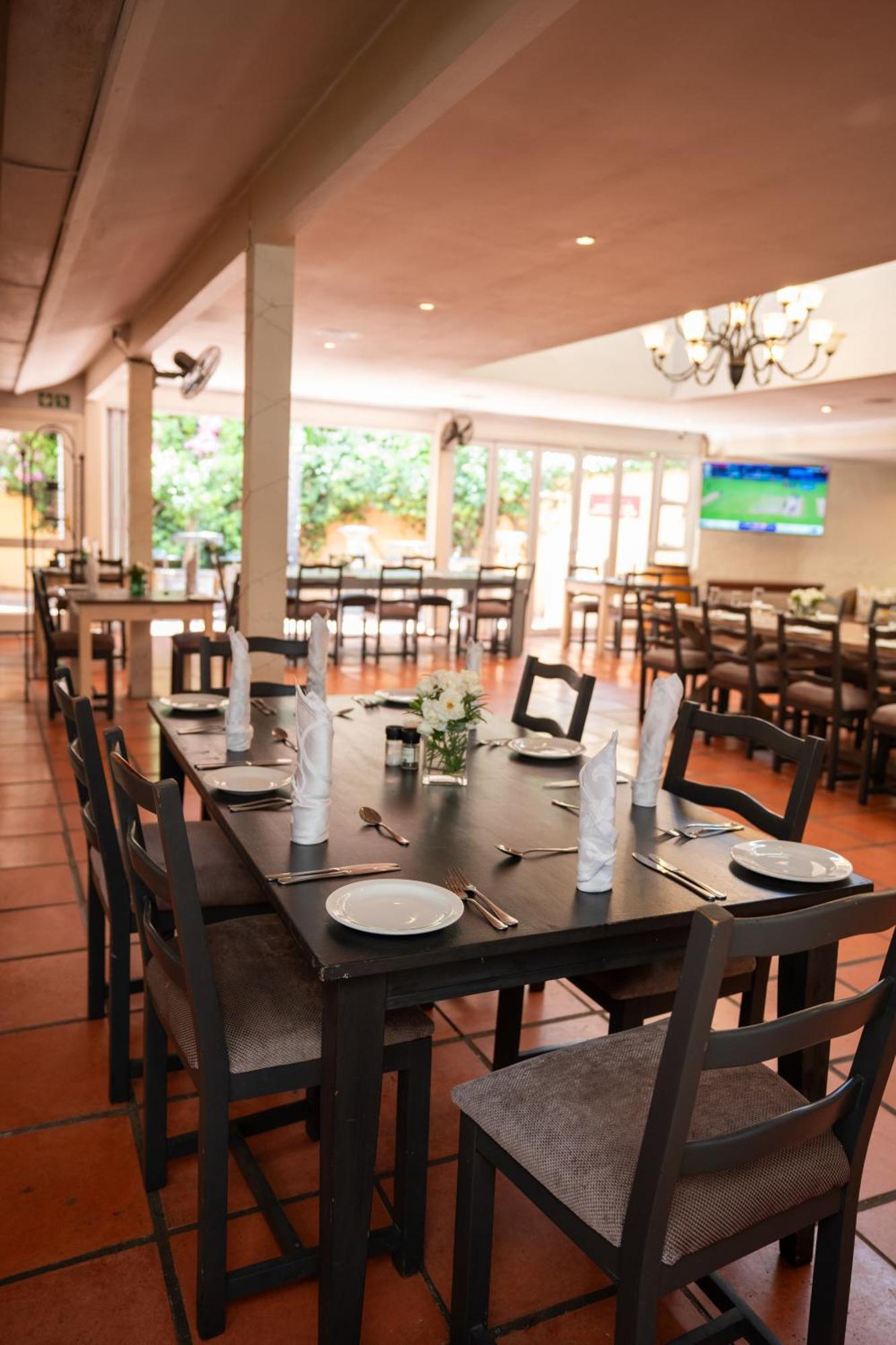 Little Tuscany Boutique Hotel Йоганнесбурґ Екстер'єр фото